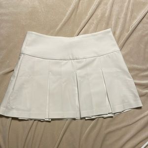 Aritzia Pleaded Skirt